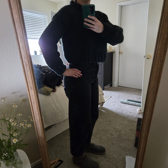 Handknit Cropped Wool Sweater - Picture 8 of 8